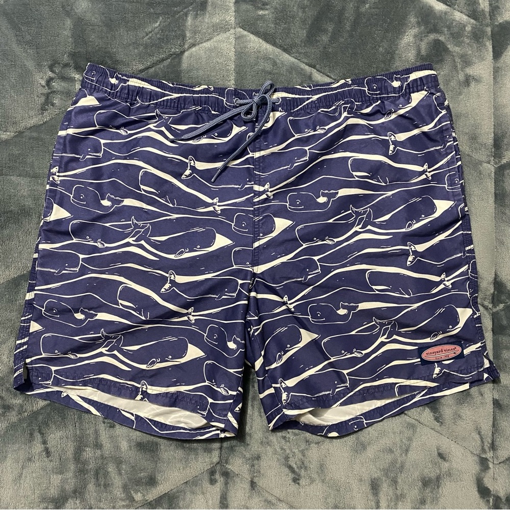 vineyard vines blue whale patterned swim trunks